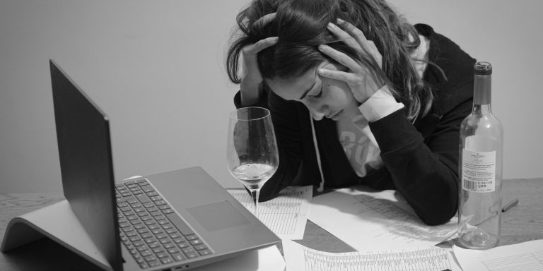 Social Media E Depressione Giovanile